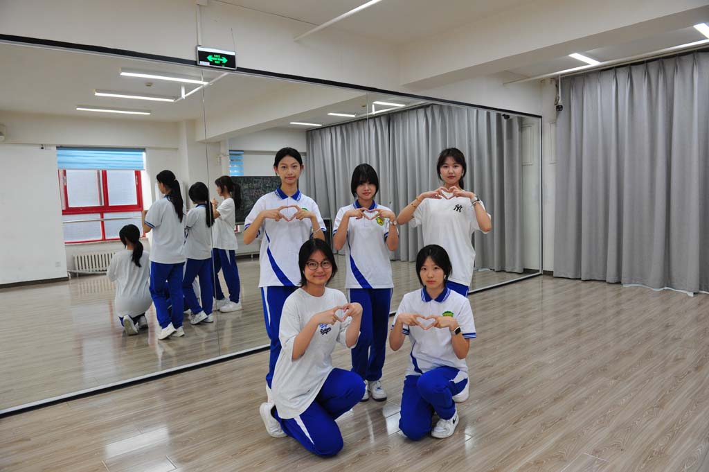 健美操和街舞社团